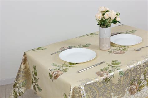 Клеенка Flora 140х20м в ассортименте