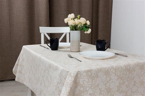 Клеенка Mirha 140х20м